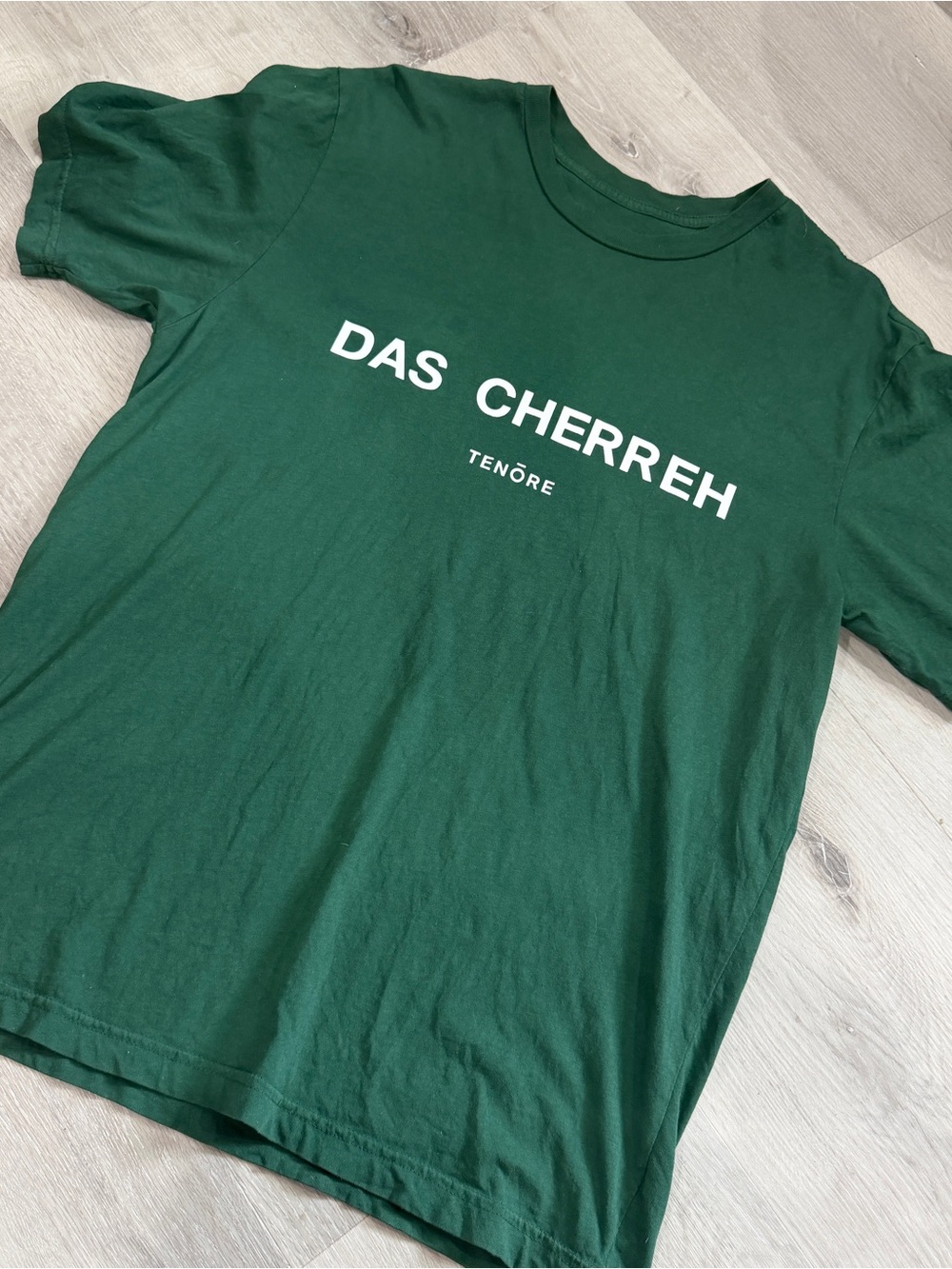 TENŌRE DAS CHERREH Forest Green Graphic Tee